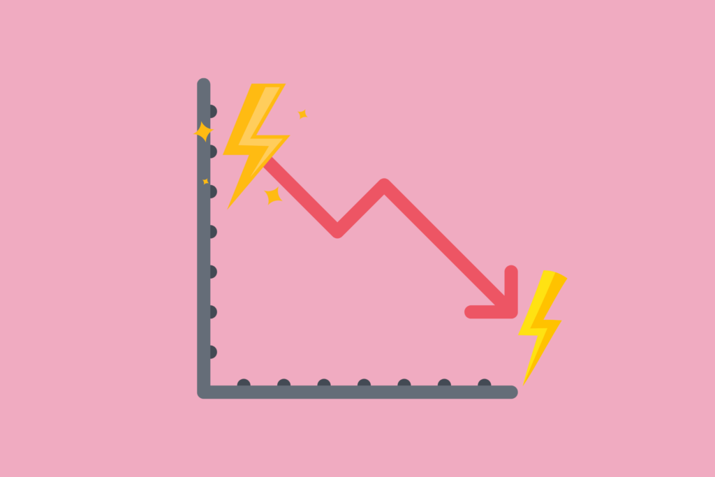 Diagramm mit absteigender, gezackter Linie und Blitzsymbolen auf rosa Hintergrund, symbolisiert die Degression der Einspeisevergütung ab August 2025.